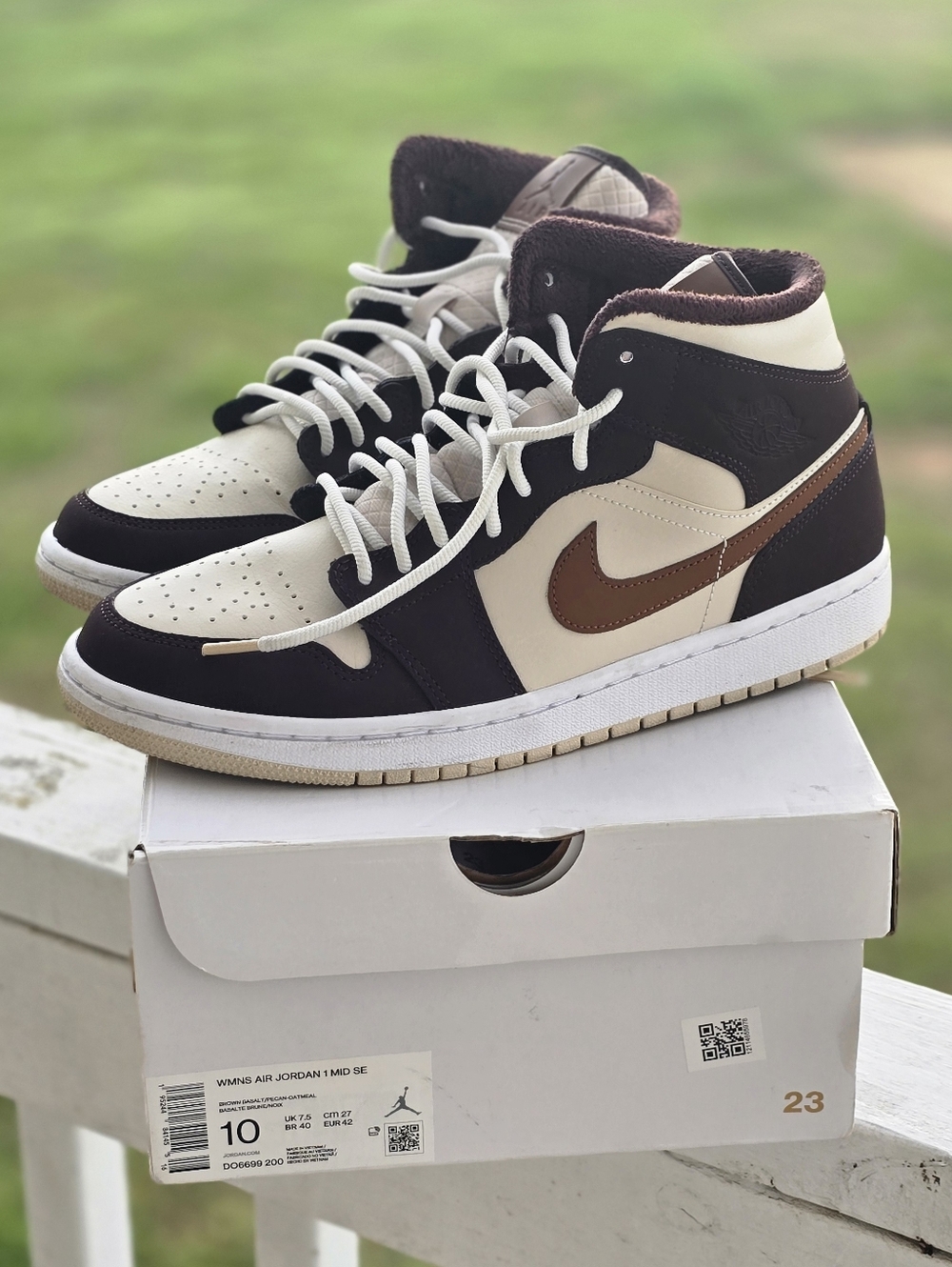Womens Air Jordan 1 MID SE